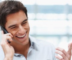 Usar celular 10 minutos por dia eleva riscos de zumbido no ouvido cel